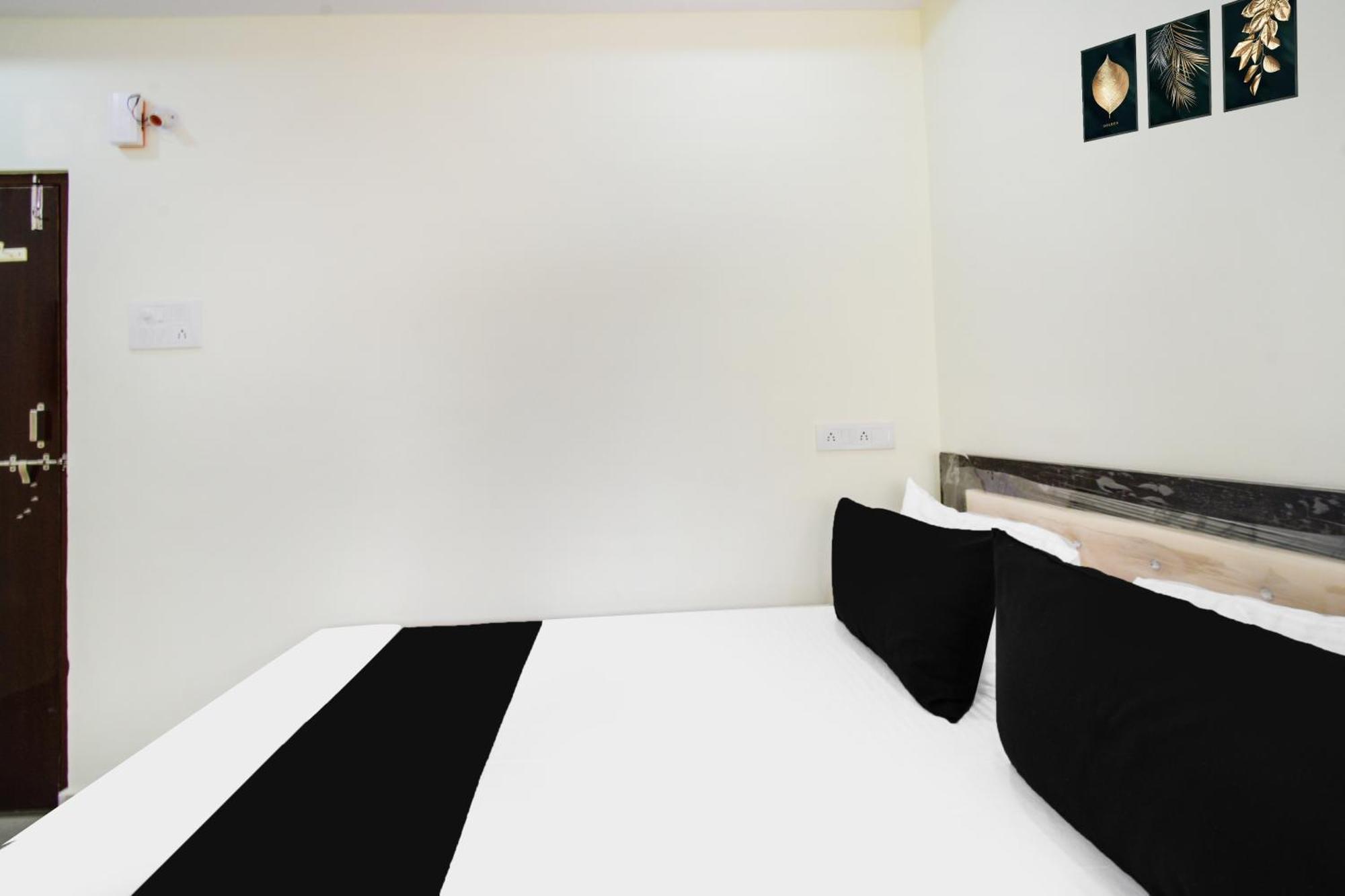 Hotel O Sri Balaji Grand Hyderabad Exterior photo