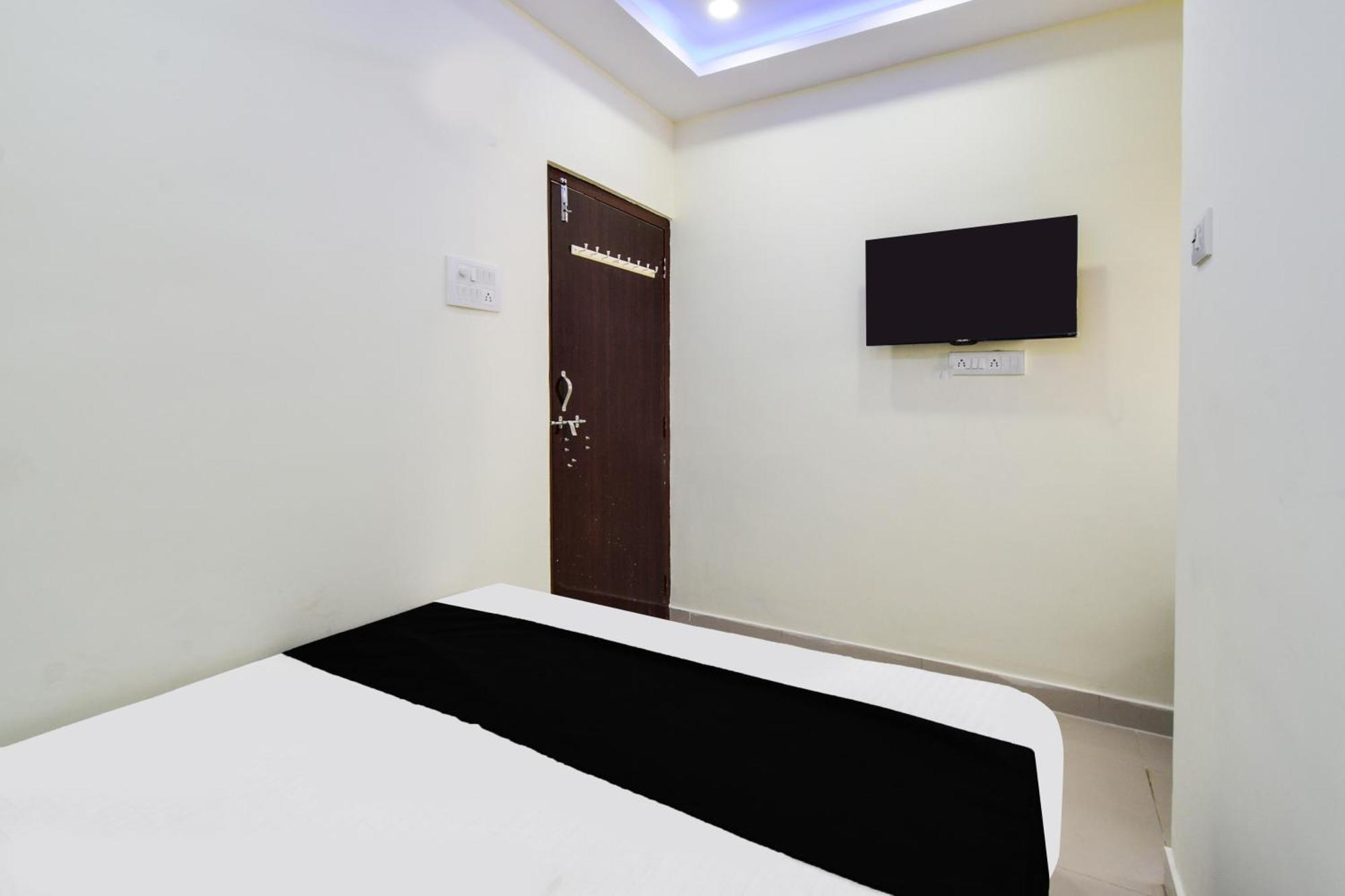 Hotel O Sri Balaji Grand Hyderabad Exterior photo